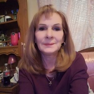 Meet your Posher, Nora